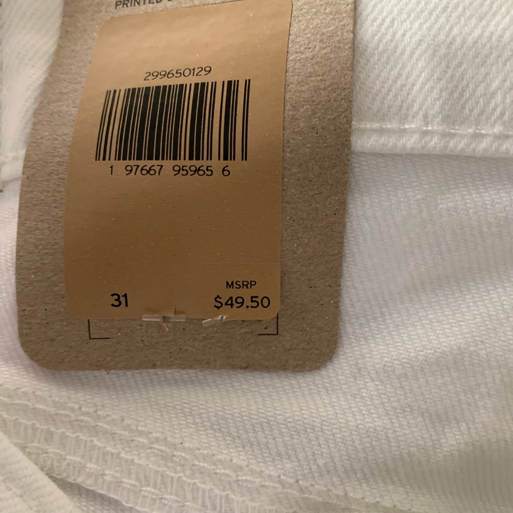 Levi's Mid Length Women's Shorts - Picture 7 of 8